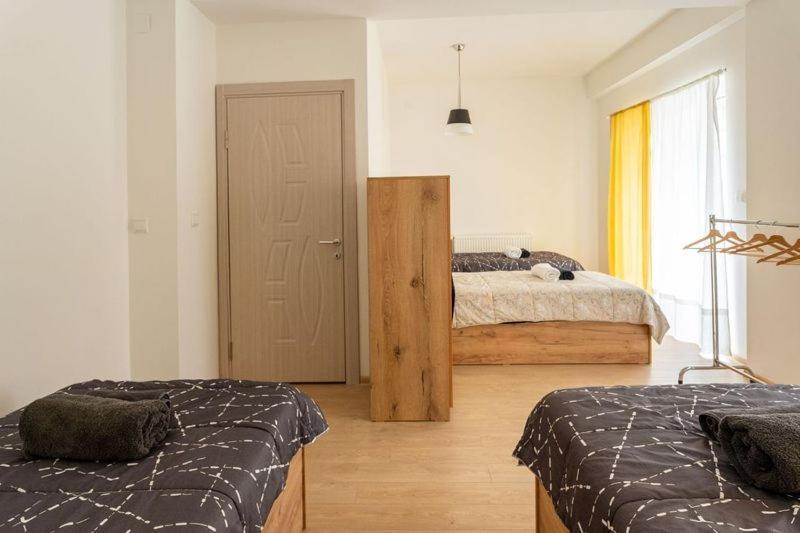 Hostel Denica Skopje Luaran gambar