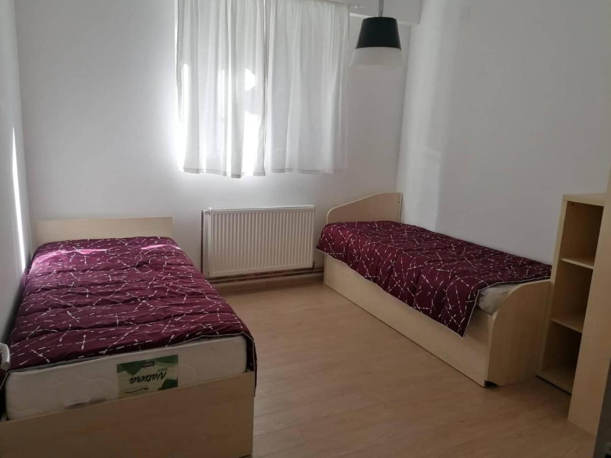 Hostel Denica Skopje Luaran gambar