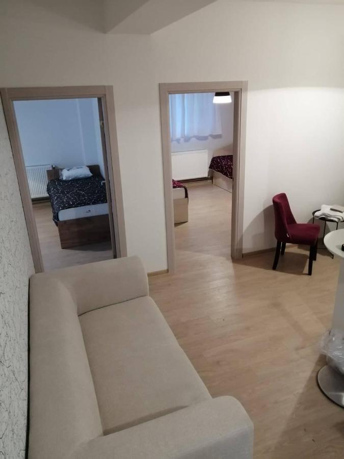 Hostel Denica Skopje Luaran gambar