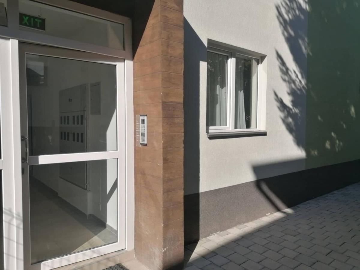 Hostel Denica Skopje Luaran gambar