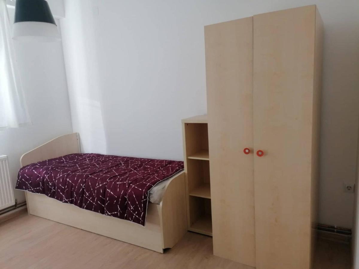 Hostel Denica Skopje Luaran gambar