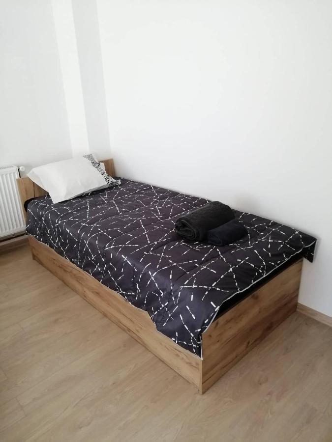 Hostel Denica Skopje Luaran gambar