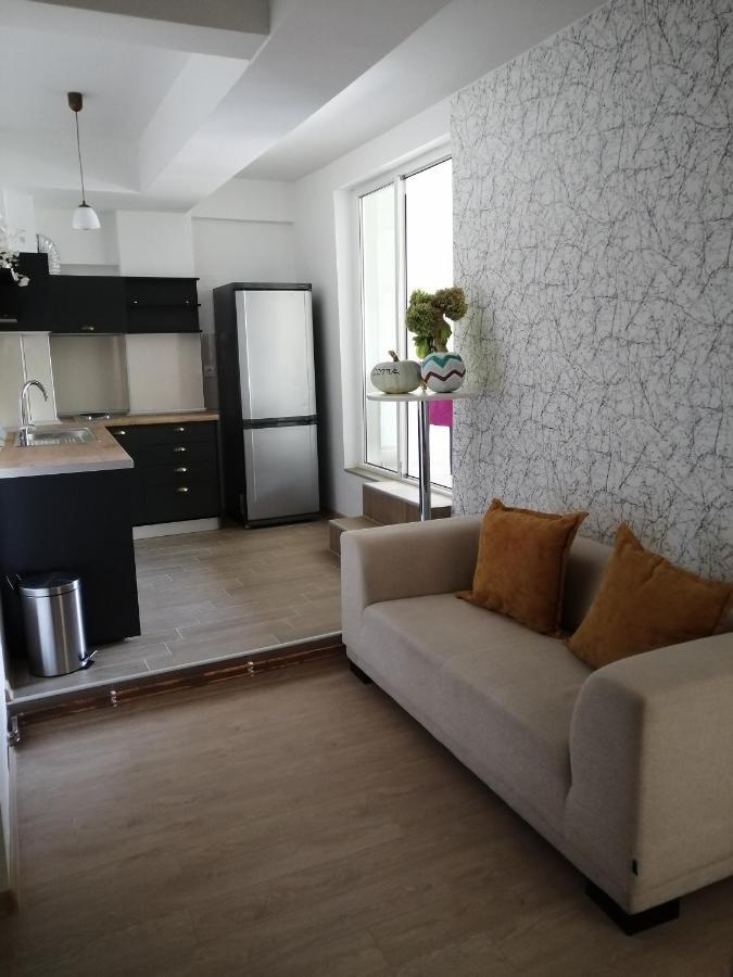 Hostel Denica Skopje Luaran gambar
