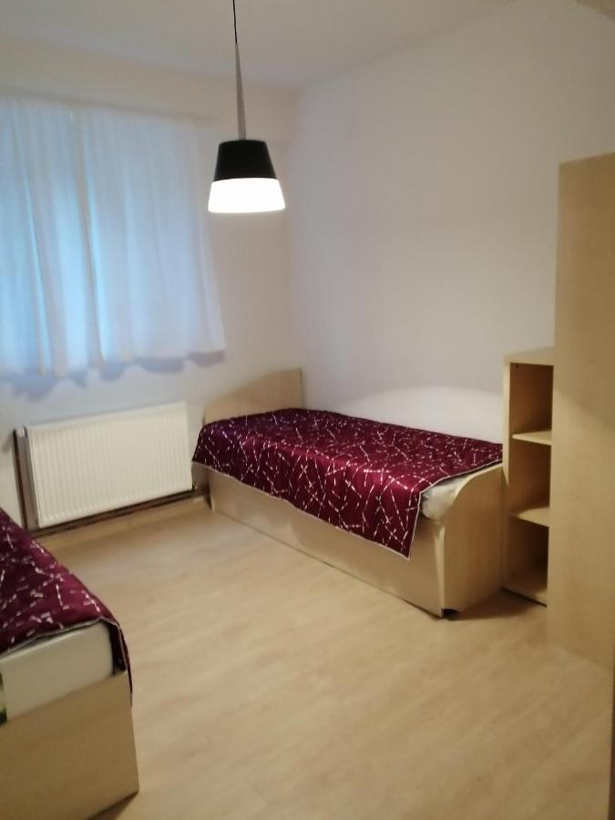 Hostel Denica Skopje Luaran gambar